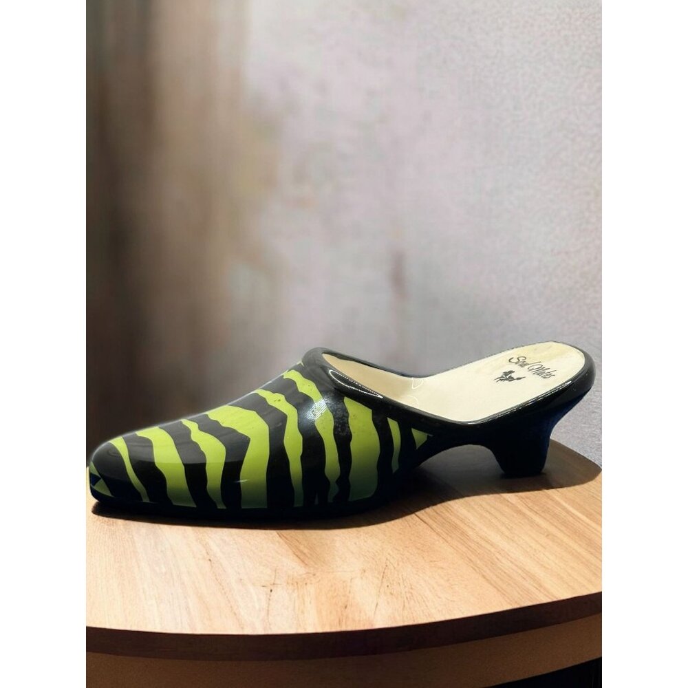 Brownlow Soul Mates Ceramic Shoe Desk Decor